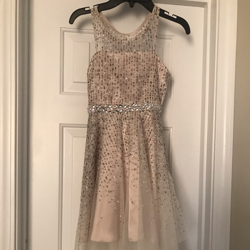 Girls dress